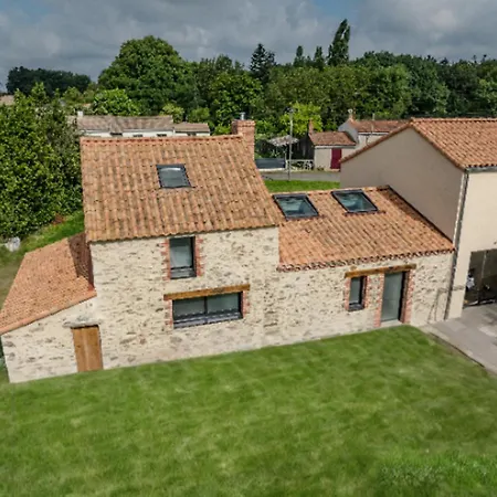 Grange Renovee 2 Pers-lepetitlieu-gite Le 411 Holiday home *