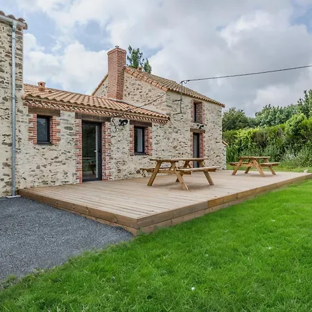 Holiday home Grange Renovee 2 Pers-lepetitlieu-gite Le 411 *